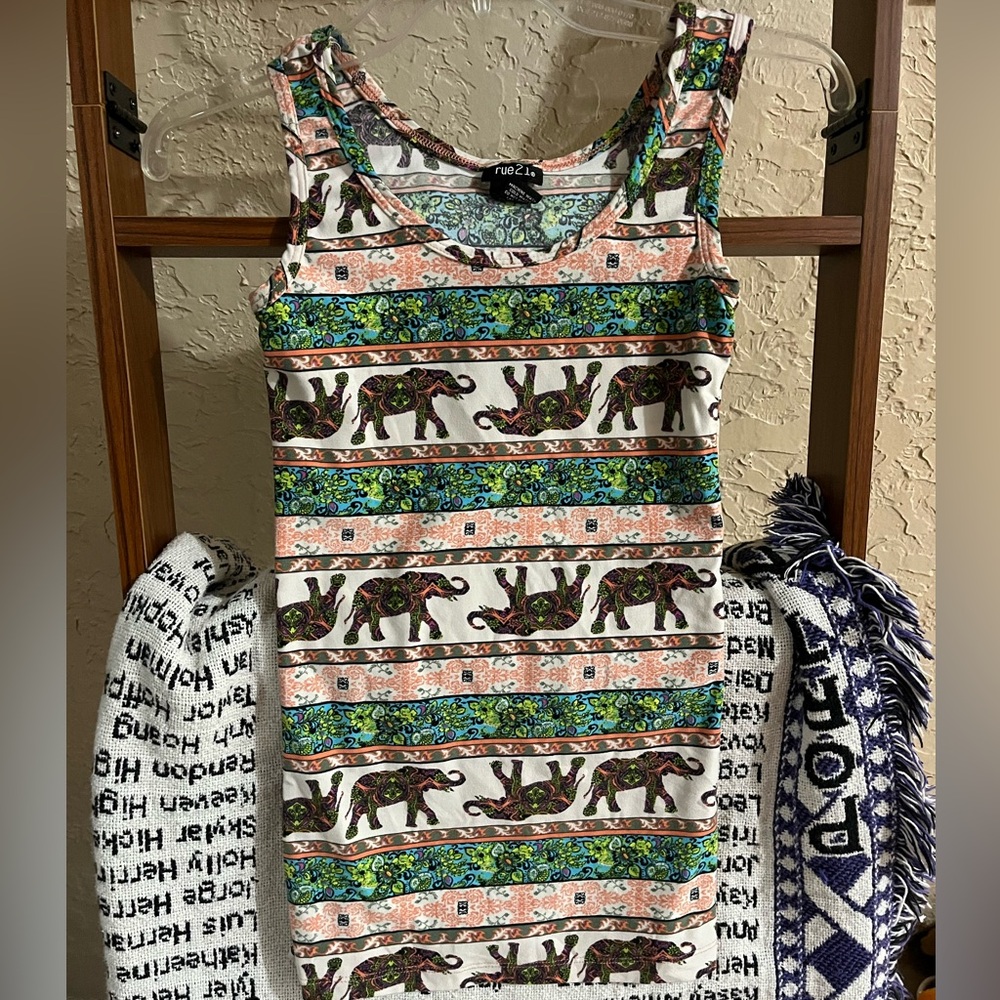 Rue21 elephant tank